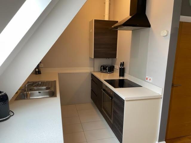 סנט אייבס Two Bedroom Duplex Apartment The Priory מראה חיצוני תמונה